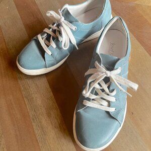 Size 38 Josef Seibel Caren Sneakers
